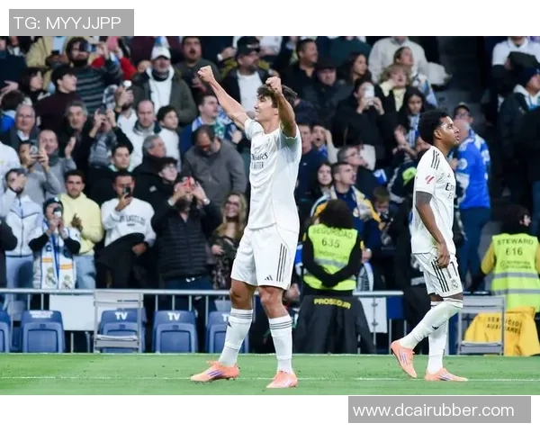 西甲精彩对决尤文图斯逆转那不勒斯帽子戏法引爆全场热情